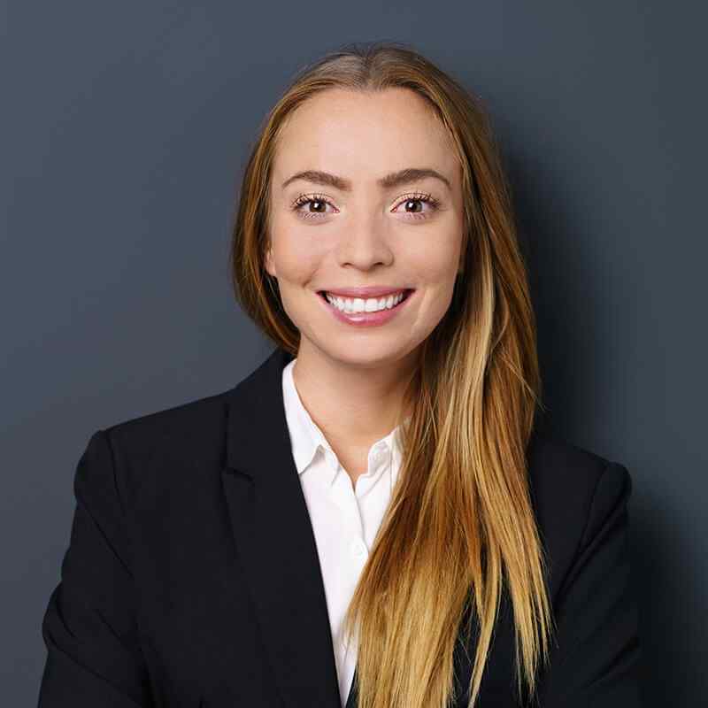 https://cavourpartners.ch/wp-content/uploads/2019/10/image_team_06.jpg